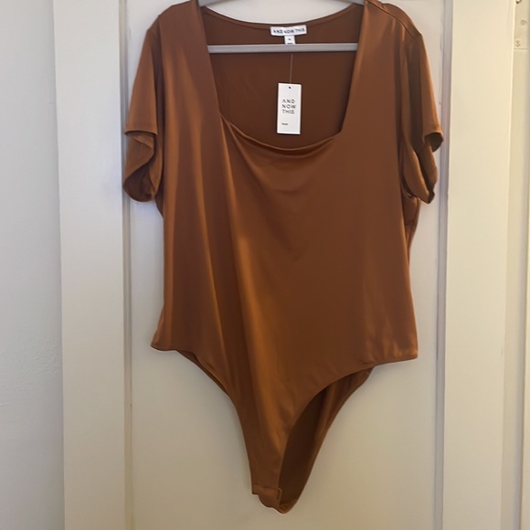 NWT And Now This Macy’s Plus Mocha Brown Trendy Square Neck Bodysuit - Picture 3 of 6